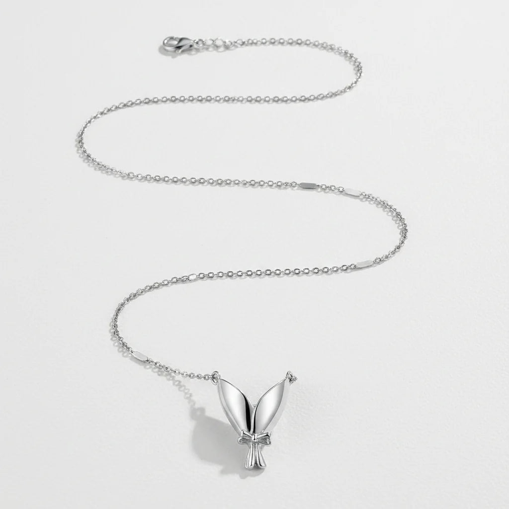 Bloom Pendant Necklace